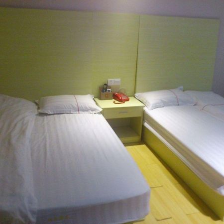 Yuexiu Huafeng Hotel Canton Esterno foto